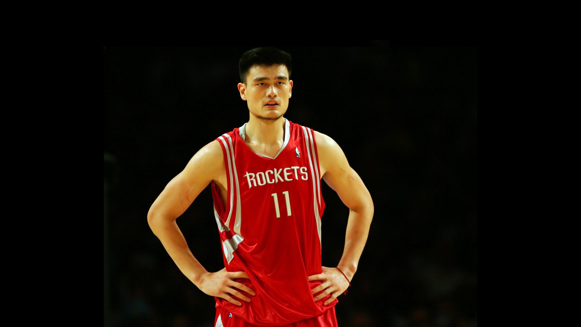 从密尔沃基到里尔,体育世界的荒诞通关文牒